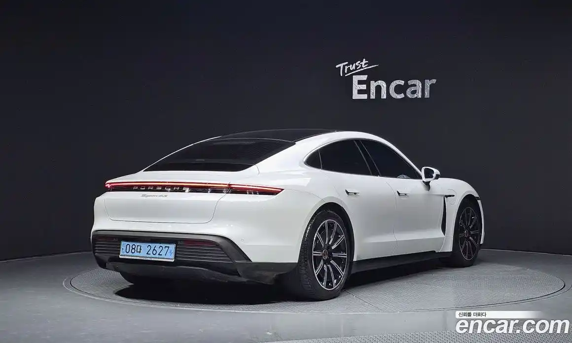 Porsche Taycan 2021 0.1 Автомат в Москве № 197496, фото 14