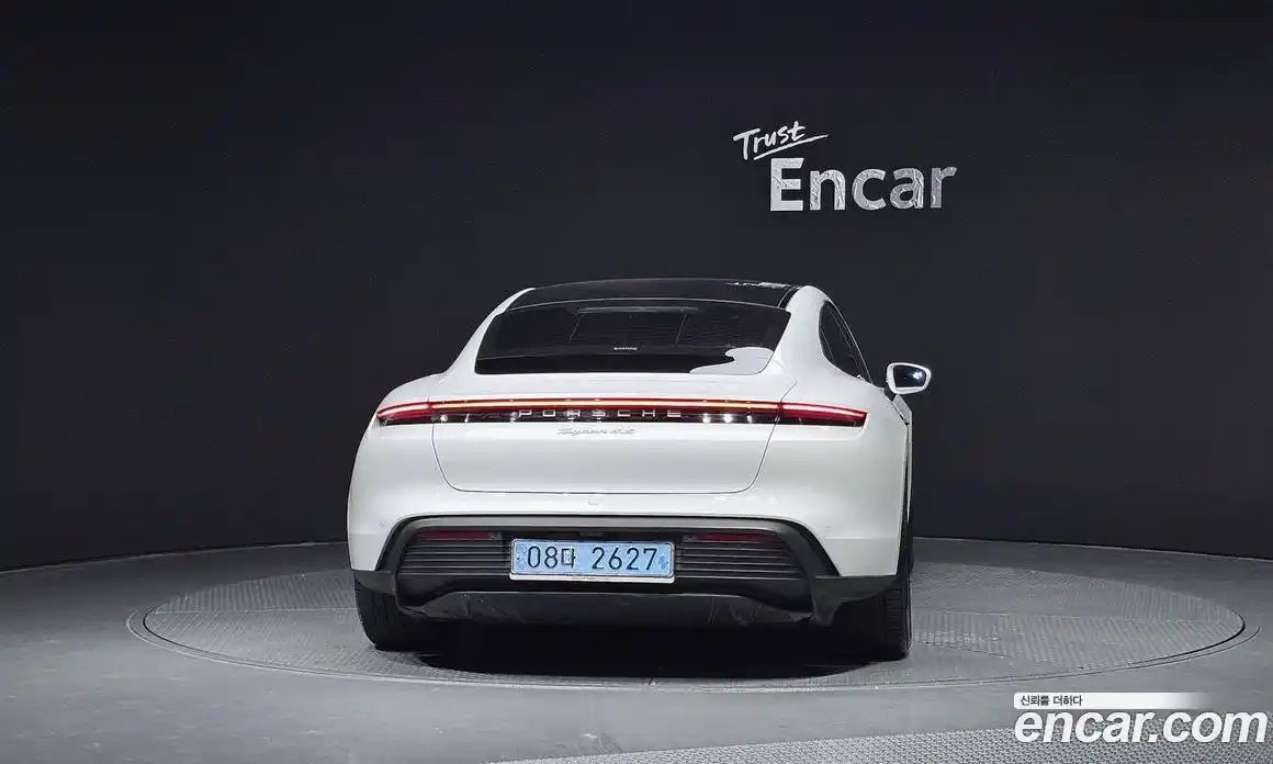 Porsche Taycan 2021 0.1 Автомат в Москве № 197496, фото 15