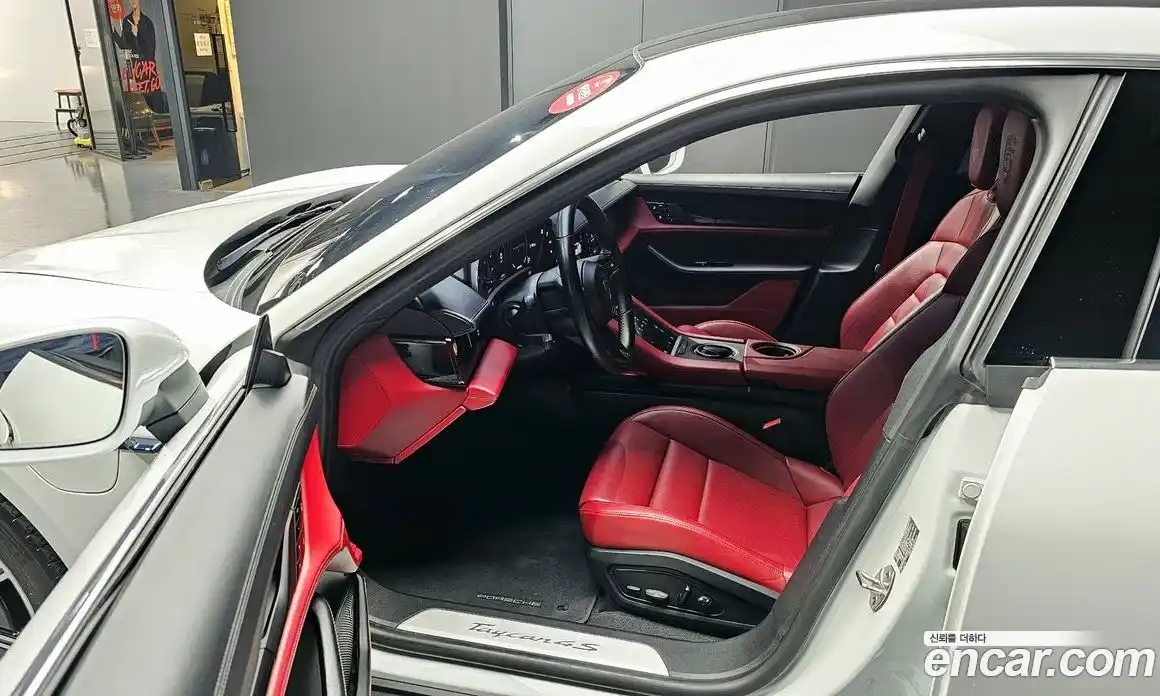 Porsche Taycan 2021 0.1 Автомат в Москве № 197496, фото 17