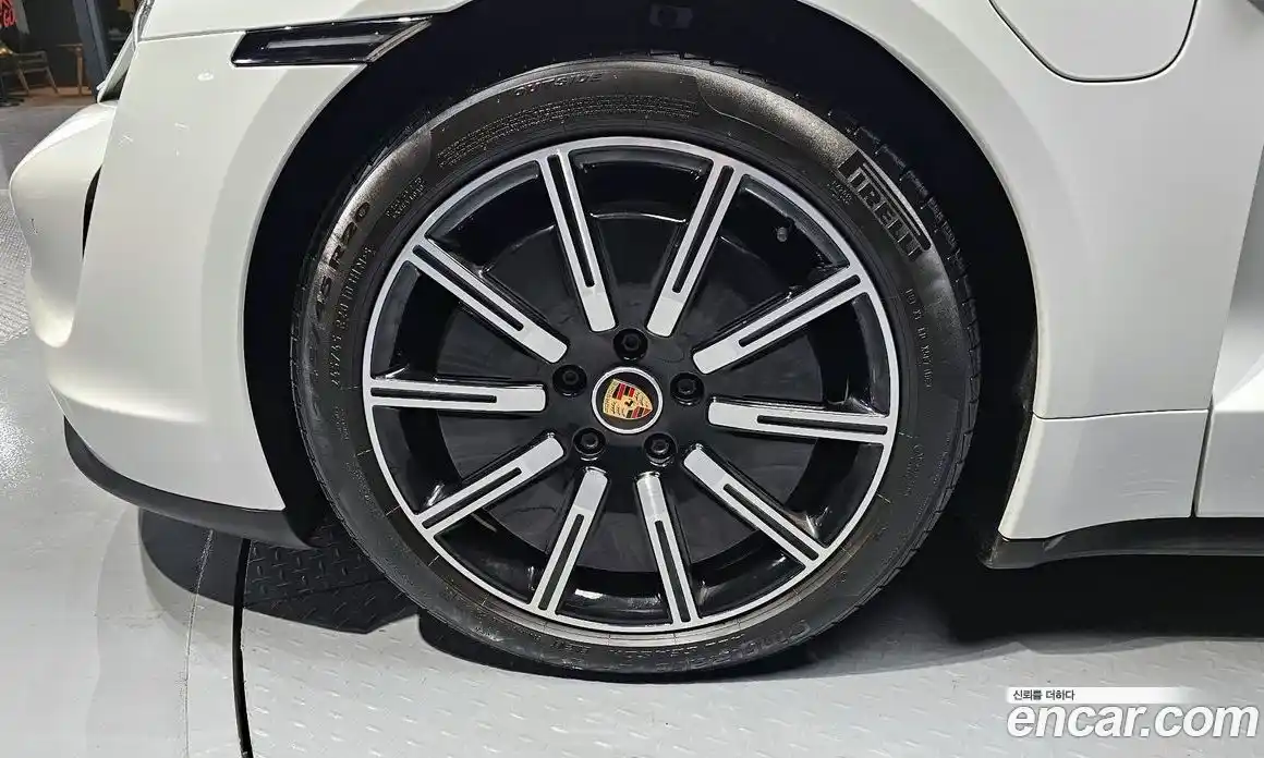 Porsche Taycan 2021 0.1 Автомат в Москве № 197496, фото 18