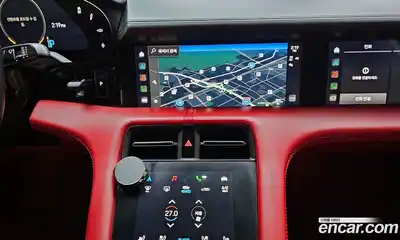 Porsche Taycan 2021 0.1 Автомат в Москве № 197496, миниатюра 5