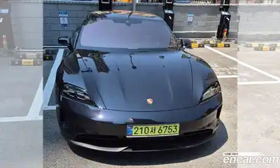 Porsche Taycan, 2025