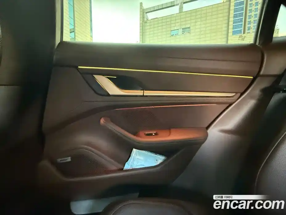 Porsche Taycan 2024 Автомат в Москве № 197911, фото 14