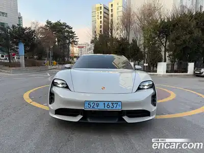 Porsche Taycan 2024 Автомат в Москве № 197911, миниатюра 4