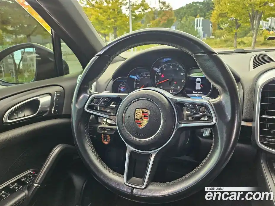 Porsche Cayenne 2018 3.6 Автомат в Москве № 197980, фото 17