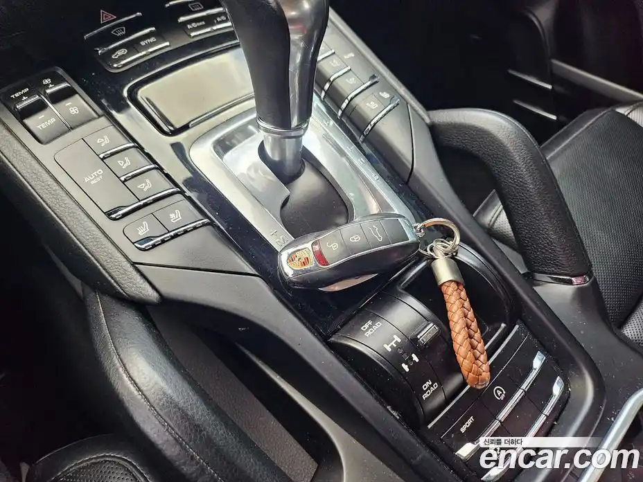 Porsche Cayenne 2018 3.6 Автомат в Москве № 197980, фото 20