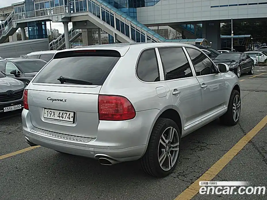 Porsche Cayenne 2005 3.2 Автомат в Москве № 198026, фото 19
