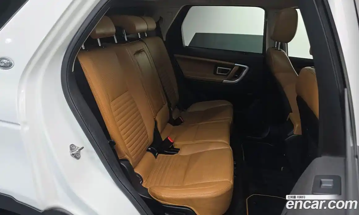 Land Rover Discovery Sport 2019 2.0 Автомат в Москве № 198302, фото 17