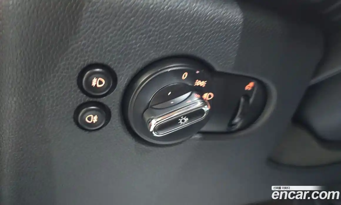 Mini Cooper 2016 1.5 Автомат в Москве № 198510, фото 15