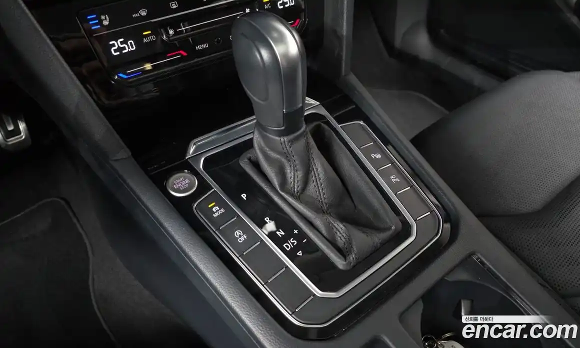 Volkswagen Arteon 2022 2.0 Автомат в Москве № 198916, фото 20