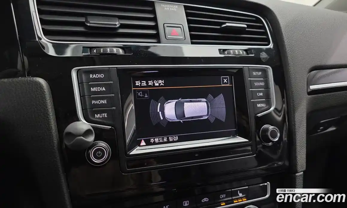 Volkswagen Golf 2014 1.6 Автомат в Москве № 199184, фото 20