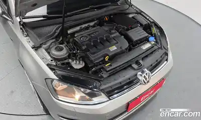 Volkswagen Golf 2014 1.6 Автомат в Москве № 199184, миниатюра 3