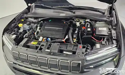 Jeep Avenger 2024 0.1 Автомат в Москве № 199402, миниатюра 11