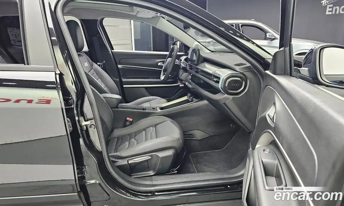 Jeep Avenger 2024 0.1 Автомат в Москве № 199402, фото 16