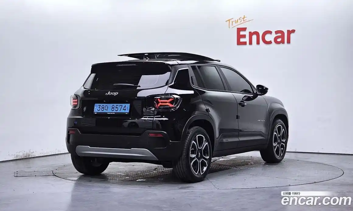 Jeep Avenger 2024 0.1 Автомат в Москве № 199402, фото 4