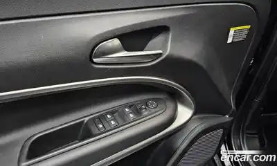 Jeep Avenger 2024 0.1 Автомат в Москве № 199402, миниатюра 5