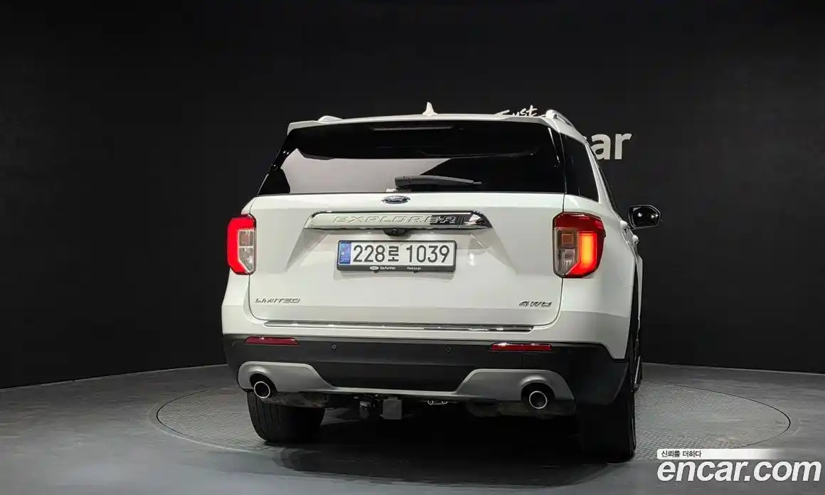 Ford Explorer 2022 2.3 Автомат в Москве № 199895, фото 13