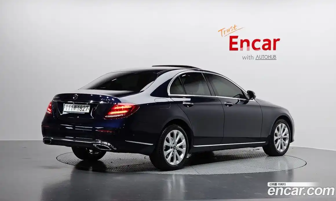 Mercedes-Benz E-Class 2020 1.9 Автомат в Москве № 204282, фото 15