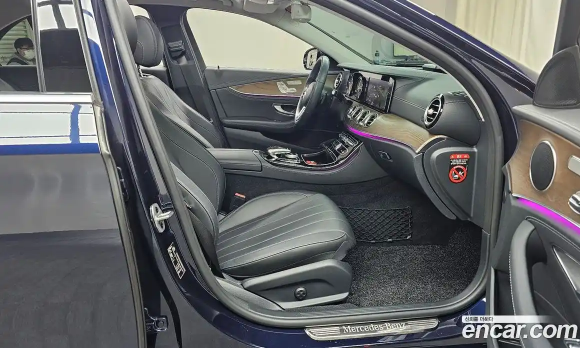 Mercedes-Benz E-Class 2020 1.9 Автомат в Москве № 204282, фото 4