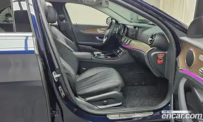 Mercedes-Benz E-Class 2020 1.9 Автомат в Москве № 204282, миниатюра 4