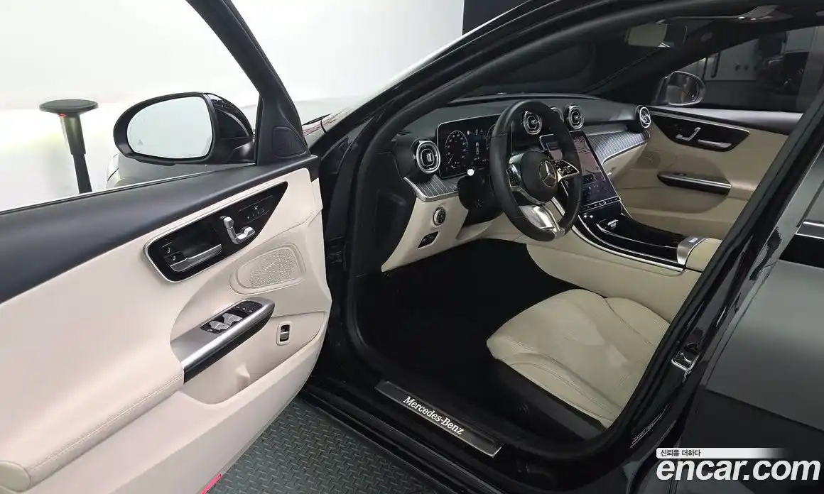 Mercedes-Benz C-Class 2023 2.0 Автомат в Москве № 204635, фото 18