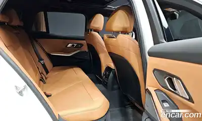 BMW 3-Series 2024 2.0 Автомат в Москве № 210515, миниатюра 11