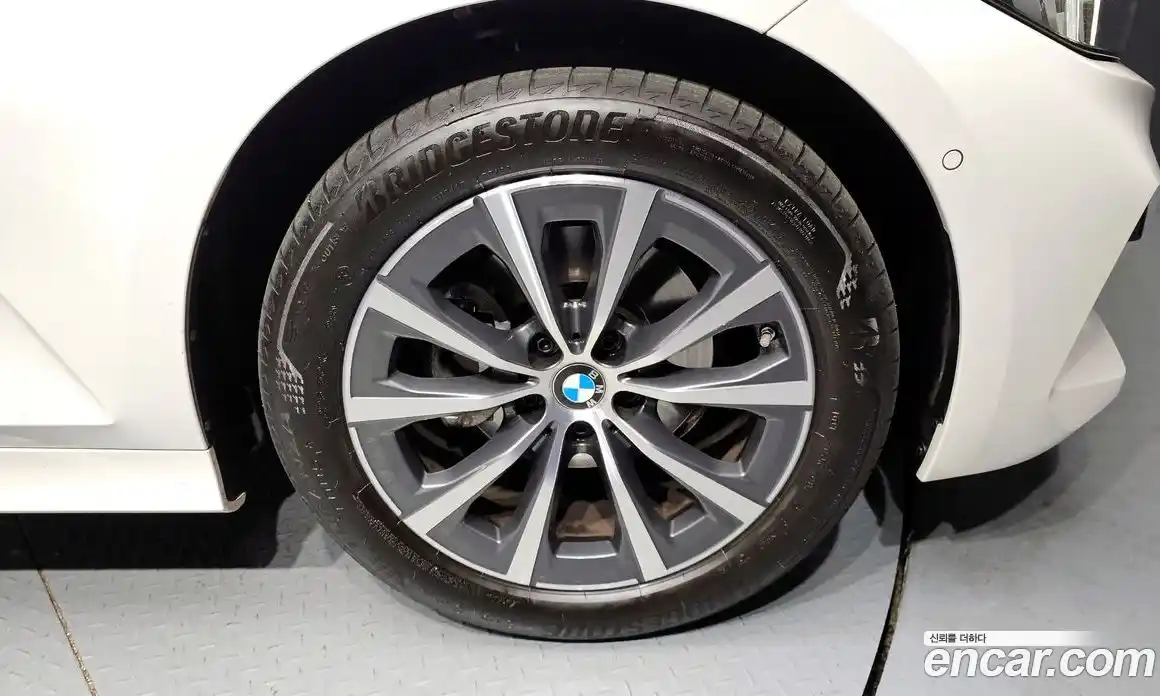 BMW 3-Series 2024 2.0 Автомат в Москве № 210515, фото 5