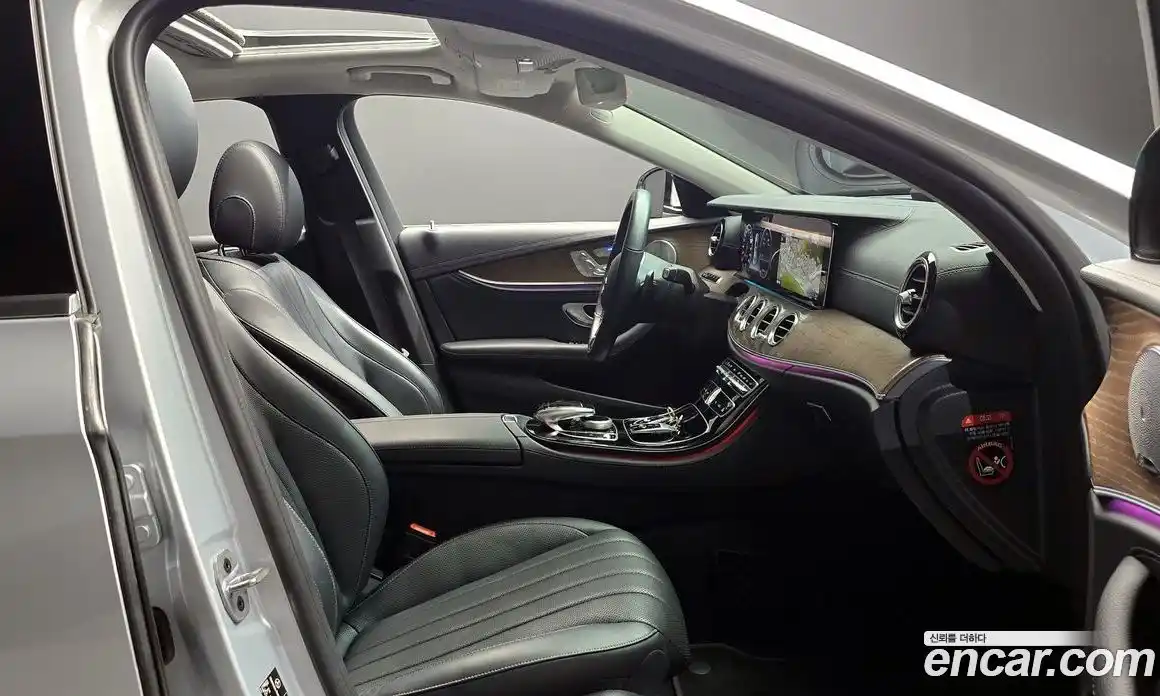 Mercedes-Benz E-Class 2019 2.0 Автомат в Москве № 211731, фото 13