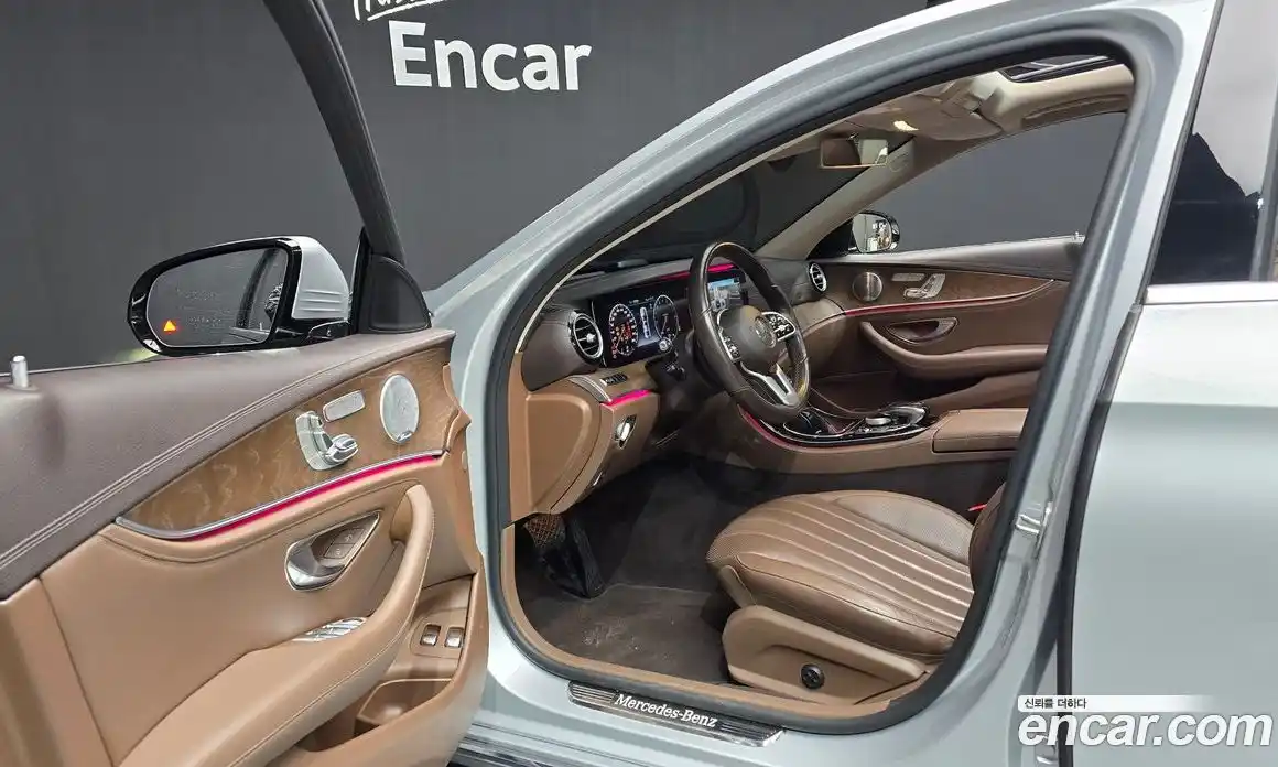 Mercedes-Benz E-Class 2019 2.0 Автомат в Москве № 212226, фото 15