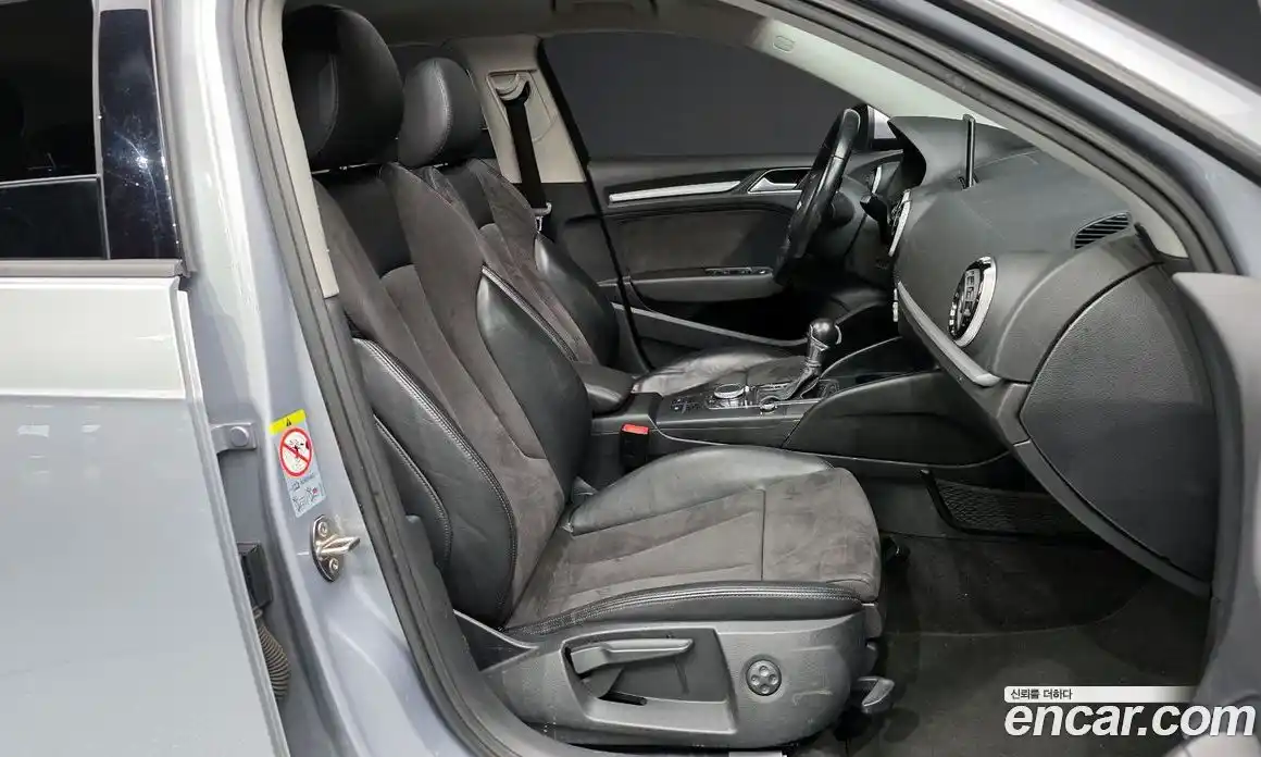 Audi A3 2015 2.0 Автомат в Москве № 212651, фото 15