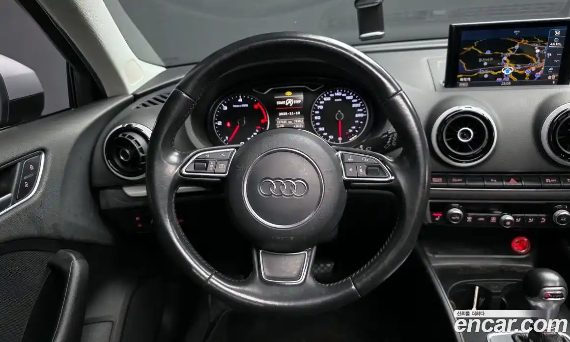 Audi A3 2015 2.0 Автомат в Москве № 212651, фото 16