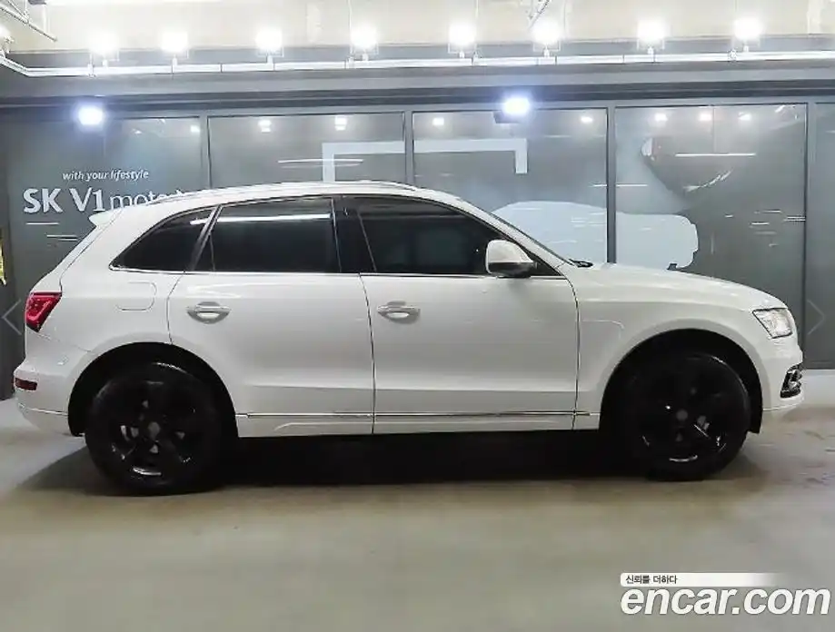 Audi Q5 2015 2.0 Автомат в Москве № 212743, фото 3