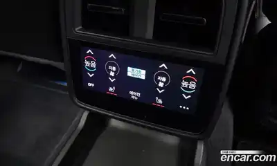 Porsche Taycan, 2025