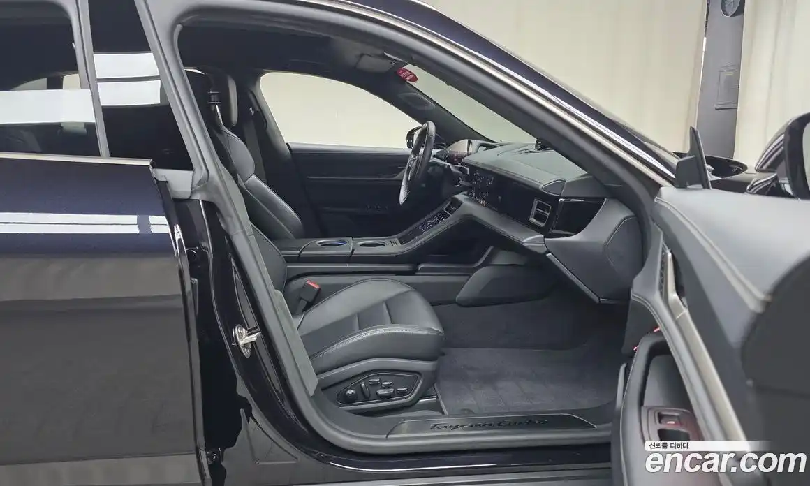 Porsche Taycan 2025 0.1 Автомат в Москве № 213082, фото 14