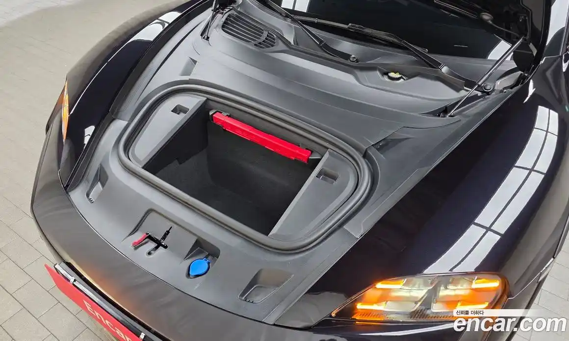 Porsche Taycan 2025 0.1 Автомат в Москве № 213082, фото 16