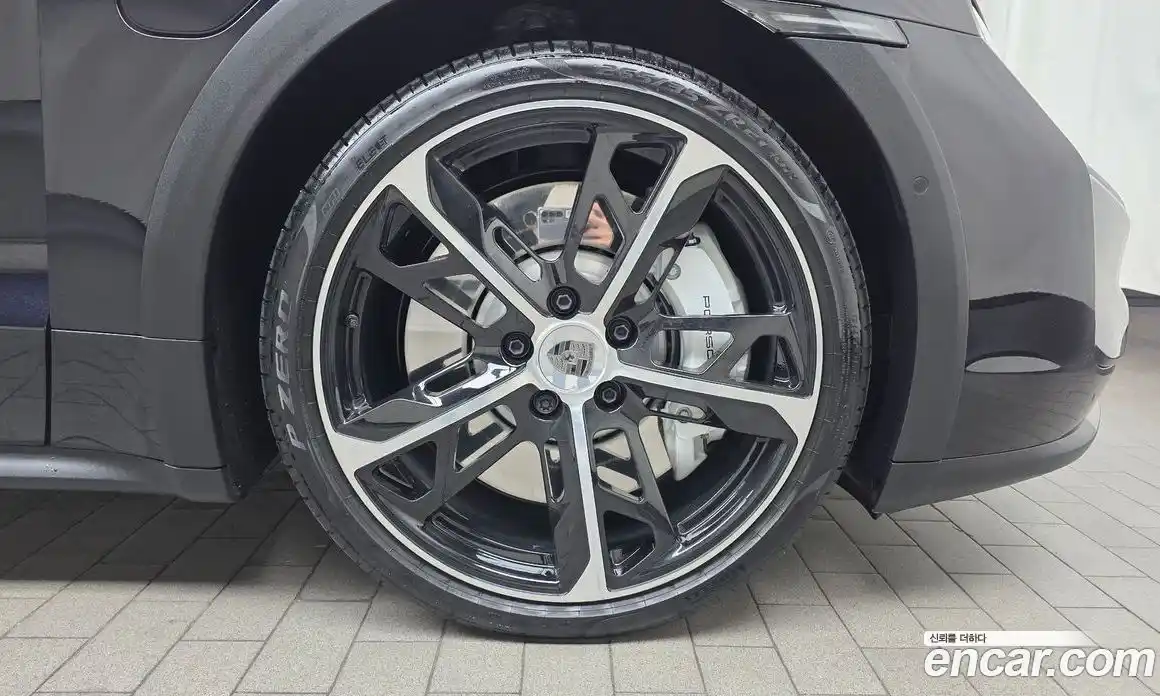 Porsche Taycan 2025 0.1 Автомат в Москве № 213082, фото 10