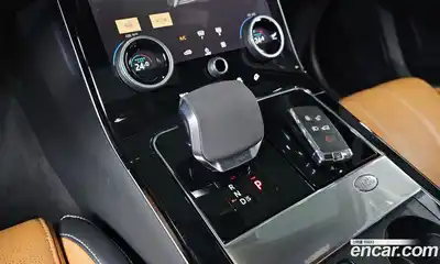 Land Rover Range-Rover Velar 2023 3.0 Автомат в Москве № 213345, миниатюра 12