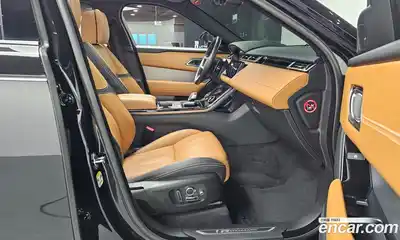 Land Rover Range-Rover Velar 2023 3.0 Автомат в Москве № 213345, миниатюра 7