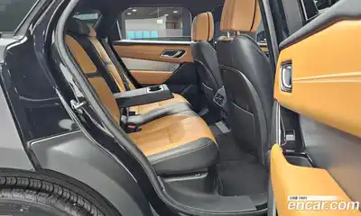 Land Rover Range-Rover Velar 2023 3.0 Автомат в Москве № 213345, миниатюра 8