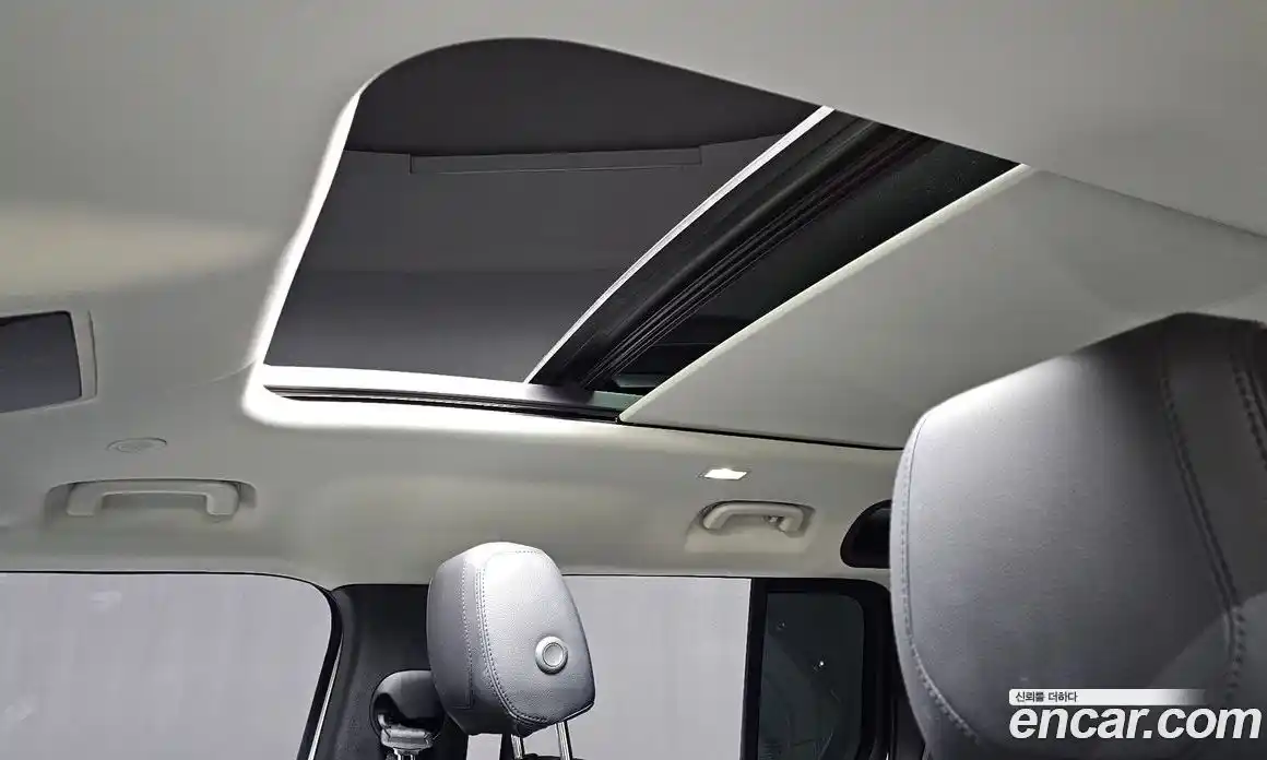 Land Rover Defender 2023 3.0 Автомат в Москве № 213382, фото 16