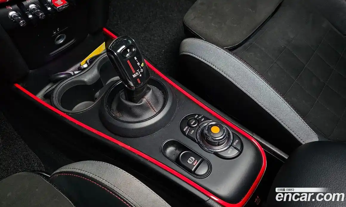 Mini Countryman 2021 2.0 Автомат в Москве № 214329, фото 11