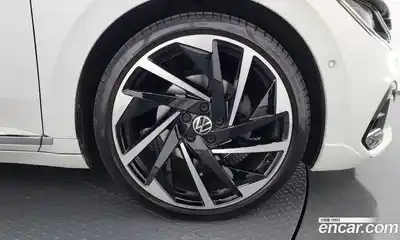 Volkswagen Arteon 2022 2.0 Автомат в Москве № 214902, миниатюра 5