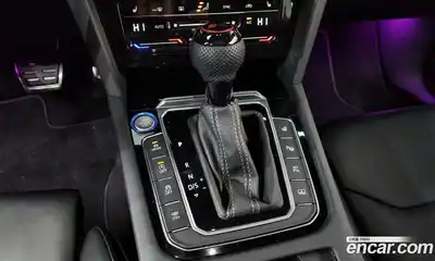 Volkswagen Arteon 2022 2.0 Автомат в Москве № 214902, миниатюра 9