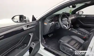 Volkswagen Arteon 2022 2.0 Автомат в Москве № 214902, миниатюра 10