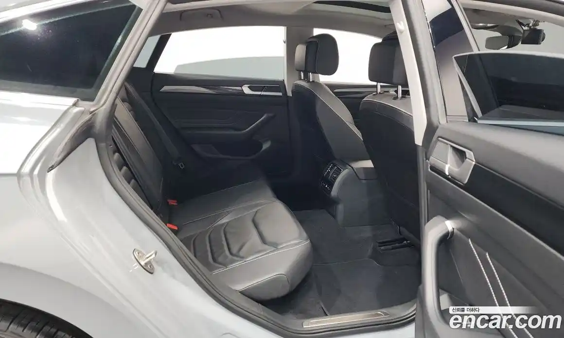 Volkswagen Arteon 2022 2.0 Автомат в Москве № 215109, фото 16