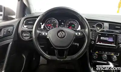 Volkswagen Golf 2013 1.6 Автомат в Москве № 215318, миниатюра 12