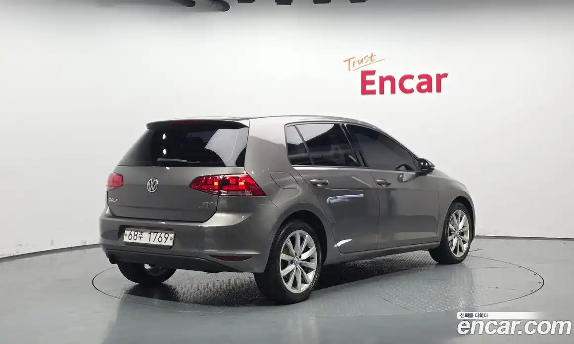 Volkswagen Golf 2013 1.6 Автомат в Москве № 215318, фото 5