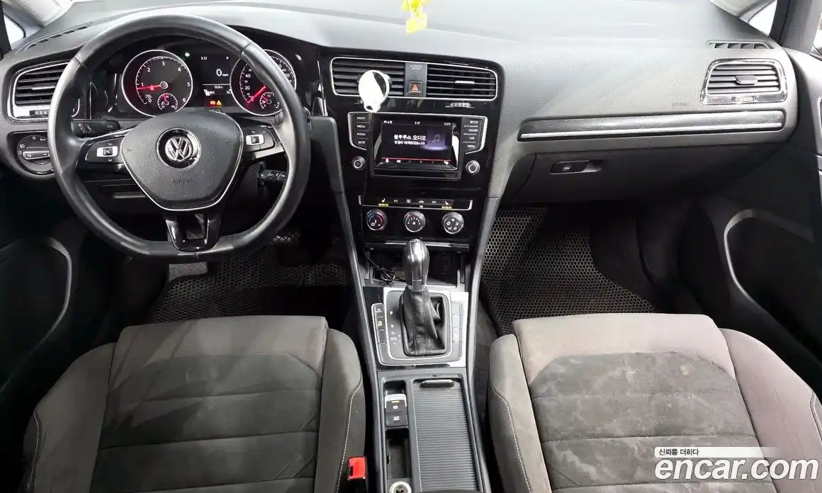 Volkswagen Golf 2013 1.6 Автомат в Москве № 215318, фото 8