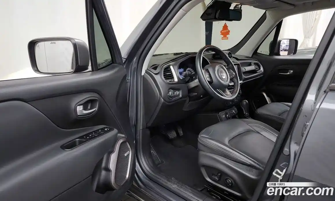 Jeep Renegade 2021 2.4 Автомат в Москве № 215498, фото 20