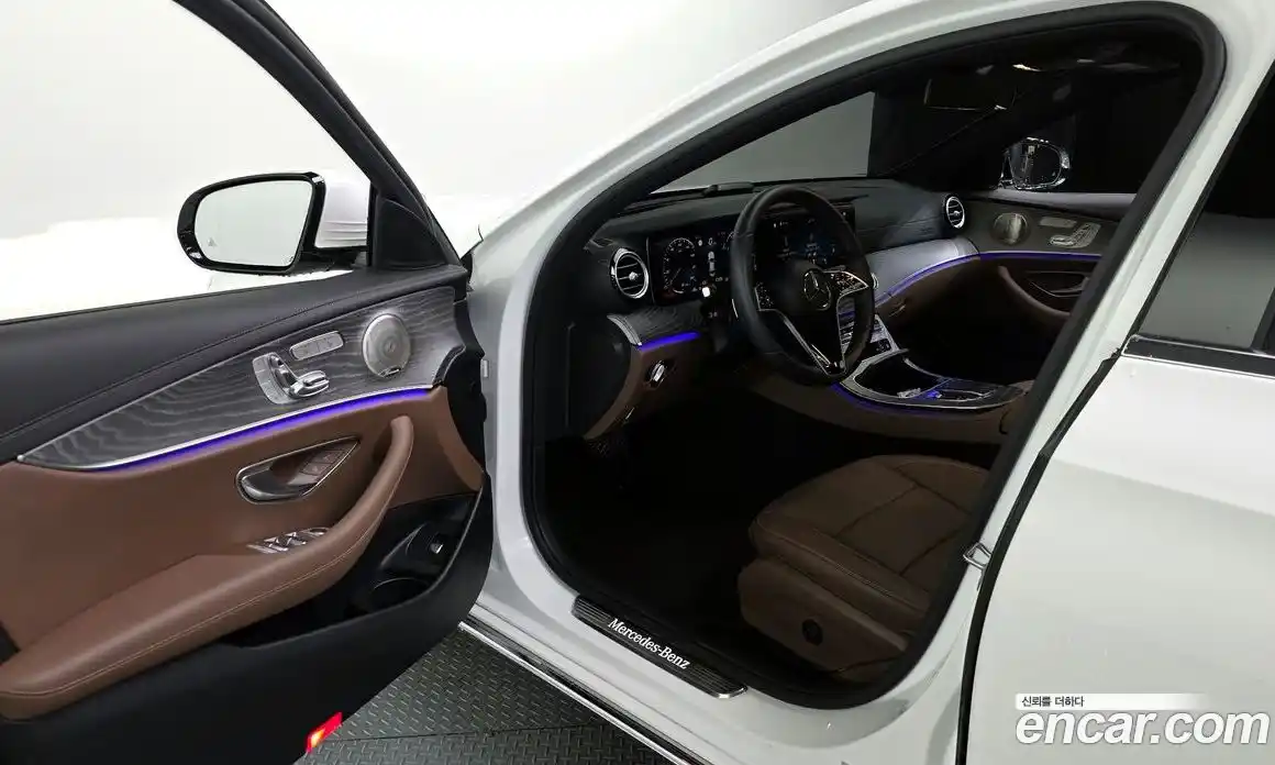 Mercedes-Benz E-Class 2023 2.0 Автомат в Москве № 218534, фото 10